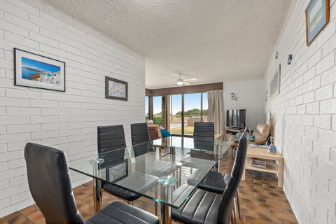 Sun & Surf Aldinga Beach Apartment - Southport Accommodation 5