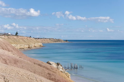 Sun & Surf Aldinga Beach Apartment - Southport Accommodation 14