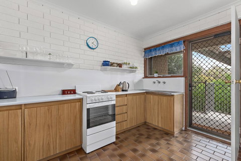 Sun & Surf Aldinga Beach Apartment - Southport Accommodation 6