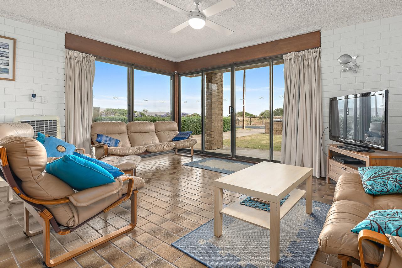 Aldinga Beach SA Southport Accommodation