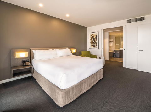 Pullman Adelaide - Southport Accommodation 7