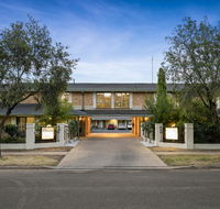 Garden City Motor Inn - Southport Accommodation