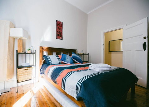 A Rose By The Park - Accommodation Southport 2