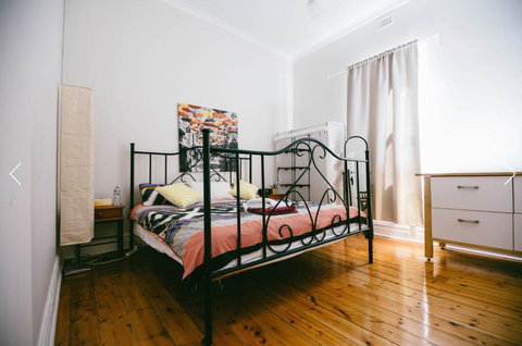 A Rose By The Park - Accommodation Southport 3