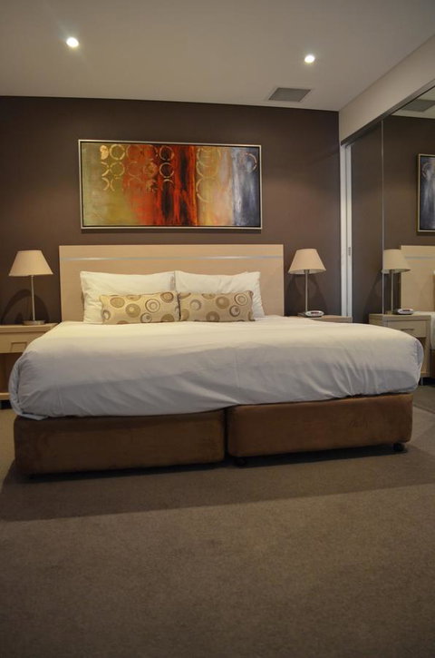 APTonNorthTCE - Accommodation Southport 2