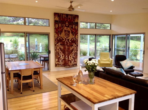 A Dune Escape - Southport Accommodation 1