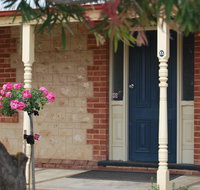 Jacaranda Cottage - Southport Accommodation