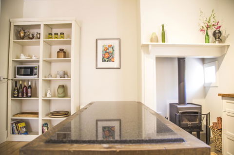 Mataro Cottage - Southport Accommodation 8
