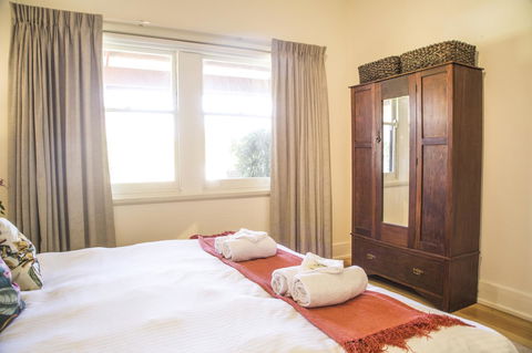 Mataro Cottage - Southport Accommodation 11