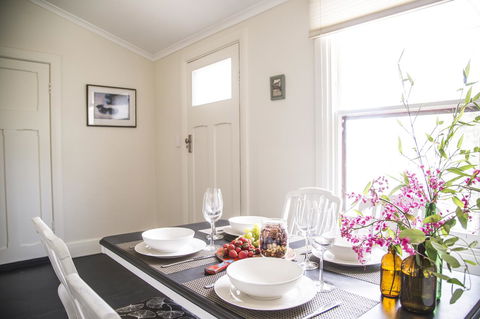Mataro Cottage - Southport Accommodation 22