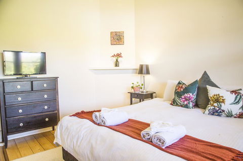 Mataro Cottage - Southport Accommodation 10