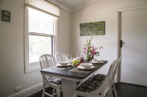 Mataro Cottage - Southport Accommodation 21