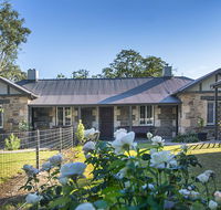 Stoneleigh Cottage Bed and Breakfast - Southport Accommodation