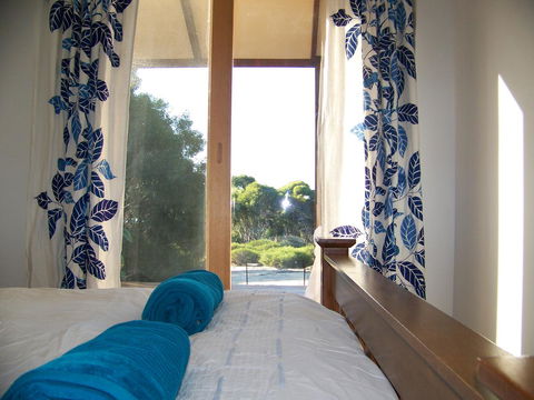 Mallee Bark Retreat - Southport Accommodation 6