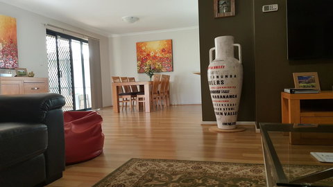 Jacaranda Homestay - Accommodation Southport 5