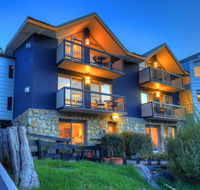 Snowgoose Apartments - Southport Accommodation