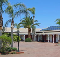 John Pirie Motor Inn - Southport Accommodation