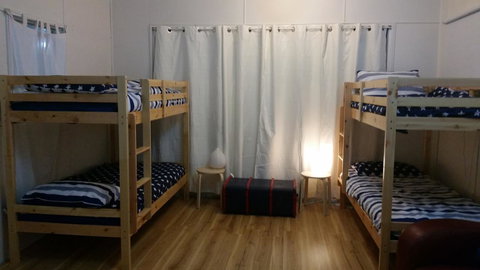 The Sandland Shack - Accommodation Southport 8