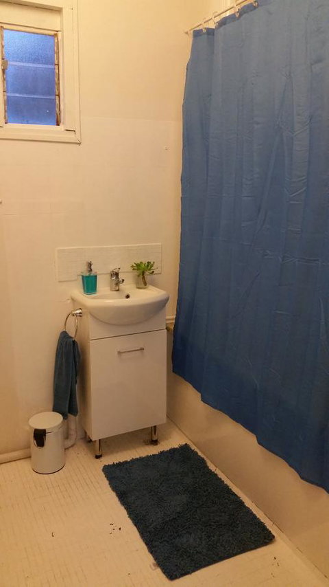 The Sandland Shack - Accommodation Southport 7