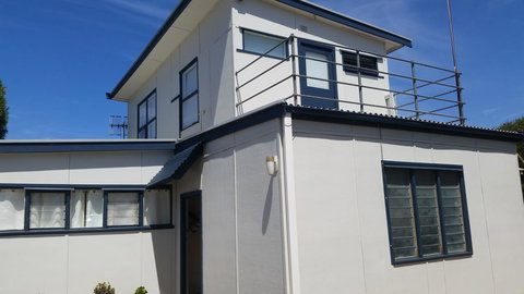 The Sandland Shack - Accommodation Southport 3