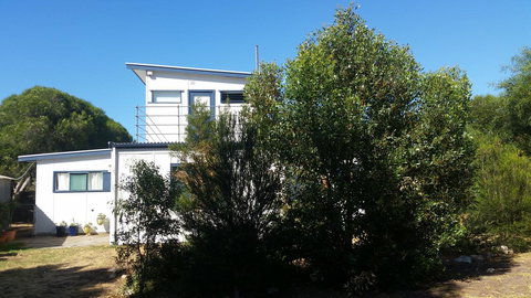 The Sandland Shack - Accommodation Southport 5