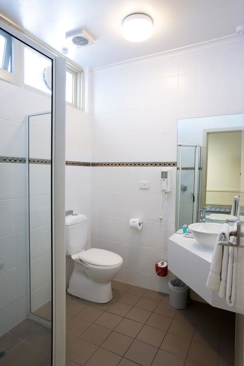 The Commodore - Southport Accommodation 28