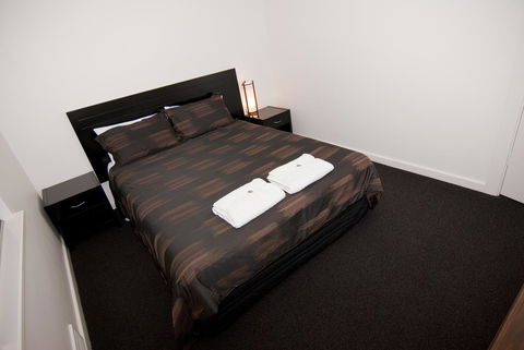 The Commodore - Southport Accommodation 17