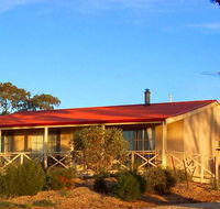 Windmill Cottage - Southport Accommodation