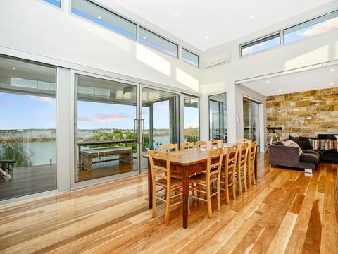 Muse On The Murray - Southport Accommodation 30
