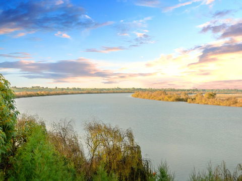 Muse On The Murray - Southport Accommodation 24