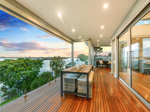 Muse On The Murray - Southport Accommodation 17