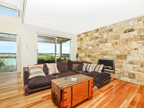 Muse On The Murray - Southport Accommodation 41