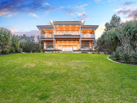 Muse On The Murray - Southport Accommodation 7