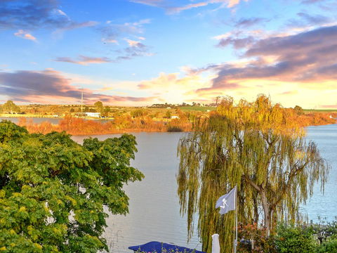 Muse On The Murray - Southport Accommodation 23