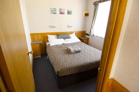 Lakeside Tourist Park - Southport Accommodation 14