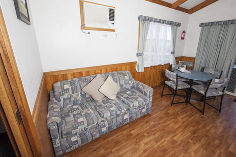 Lakeside Tourist Park - Southport Accommodation 6
