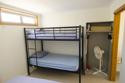 Lakeside Tourist Park - Southport Accommodation 8
