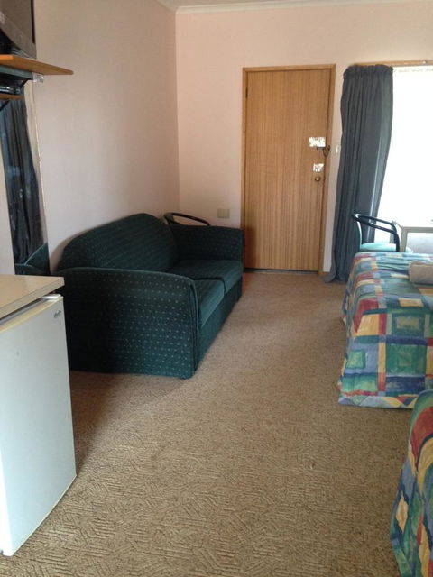 Wudinna Gawler Ranges Motel And Caravan Park - Southport Accommodation 7