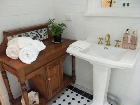 Fernweh Guesthouse - Southport Accommodation 15