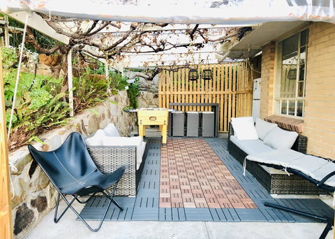 Stunning House With Beautiful Entertainment Area!! - Accommodation Southport 13