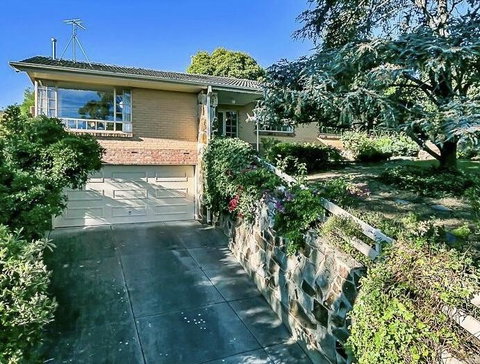 Stunning House With Beautiful Entertainment Area!! - Accommodation Southport 18