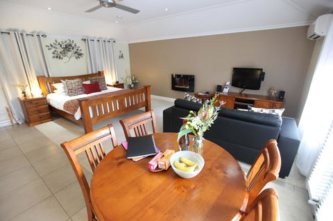 One Tree Bed And Breakfast - Southport Accommodation 16