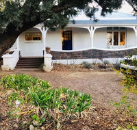 Belmore Cottage - Southport Accommodation