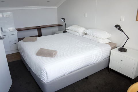 Oceanside 23 - Southport Accommodation 9
