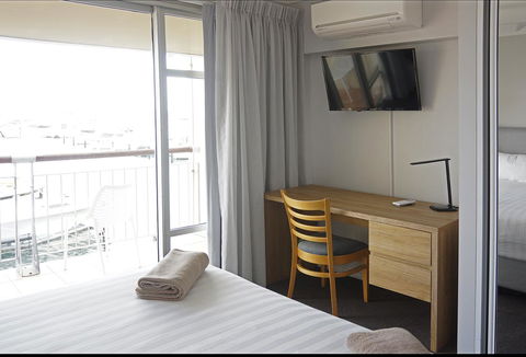 Oceanside 23 - Southport Accommodation 10