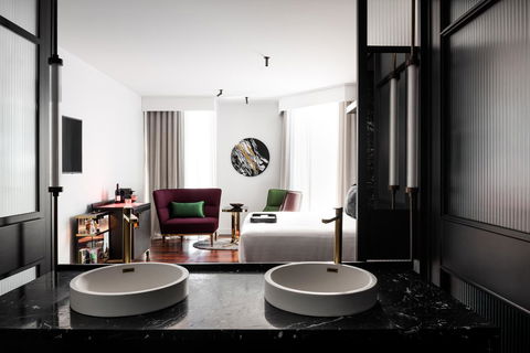 QT Perth - Southport Accommodation 27