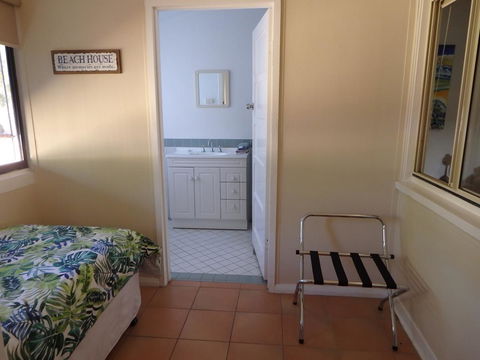 Lazy Lobster Holiday Units & Chalets - Southport Accommodation 7