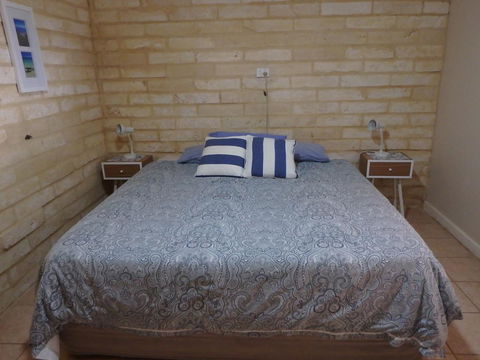 Lazy Lobster Holiday Units & Chalets - Southport Accommodation 11