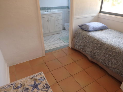 Lazy Lobster Holiday Units & Chalets - Southport Accommodation 12