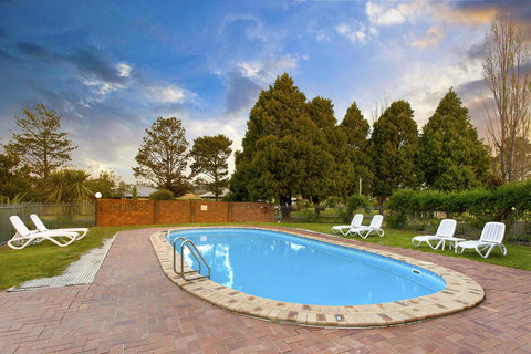 Armidale Tourist Park - Accommodation Southport 2